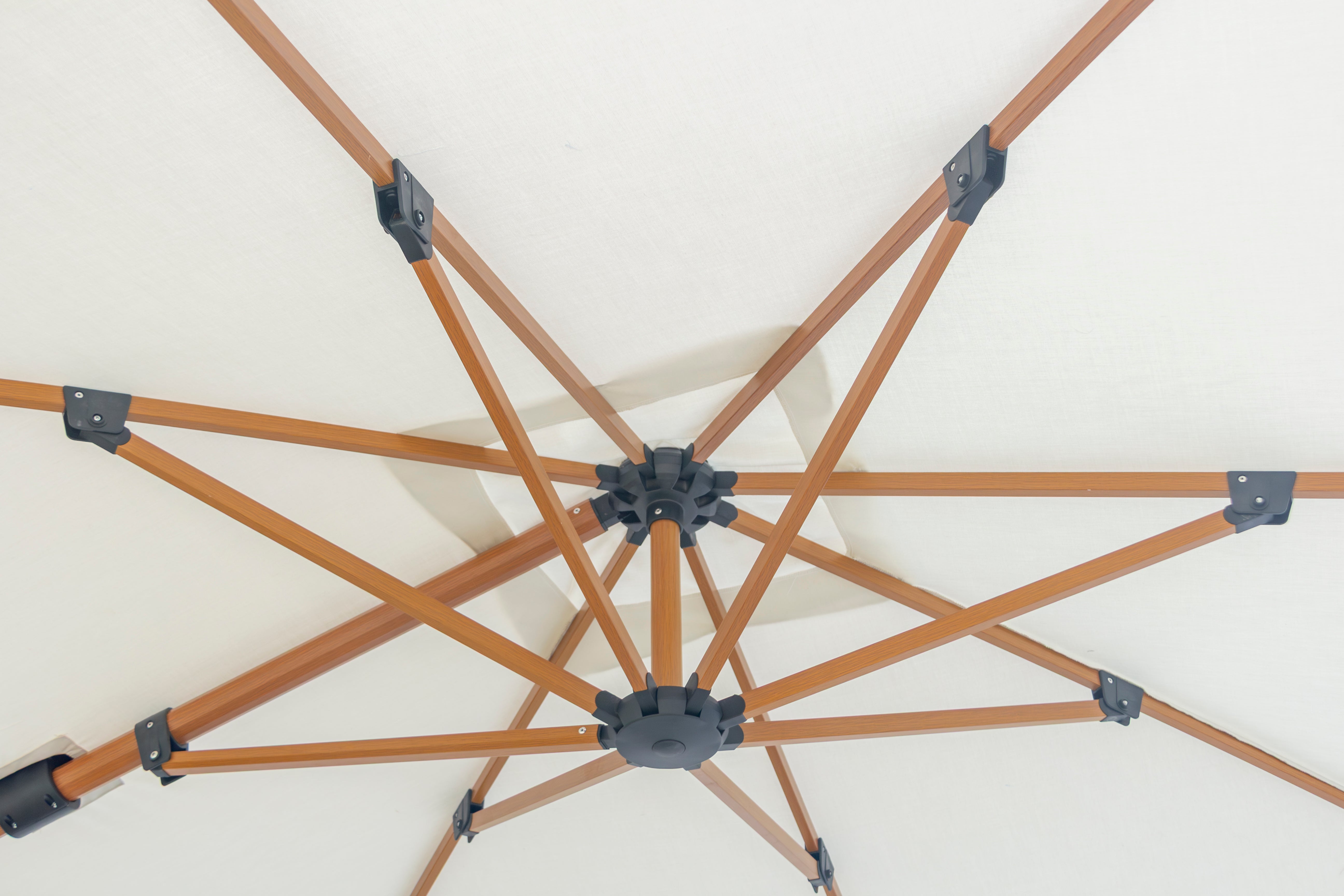 Roma 3mt x 3 mt Canteliever umbrella with base and cover