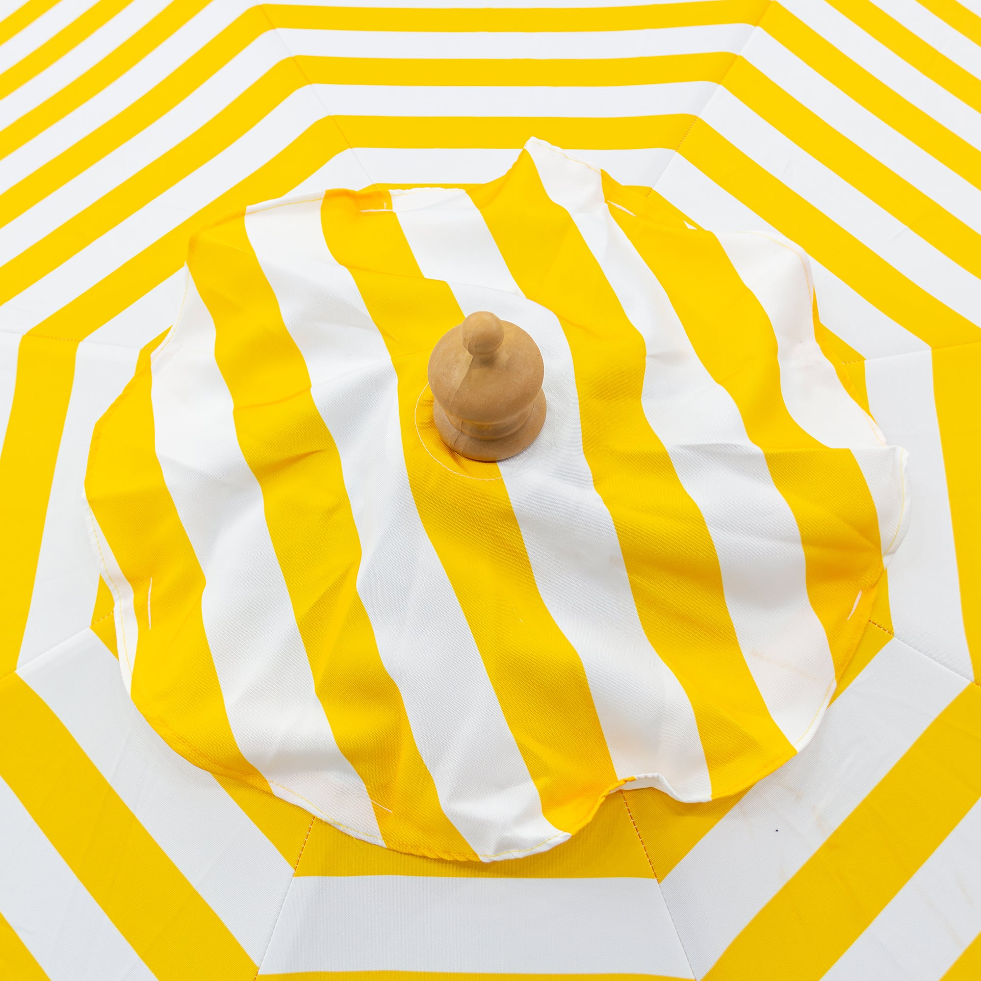 3m Deluxe Bamboo Umbrella with Cover - Yellow & White Stripe