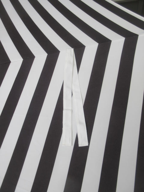 Mont Blanc - 3m diameter black and white stripe aluminium umbrella with cover