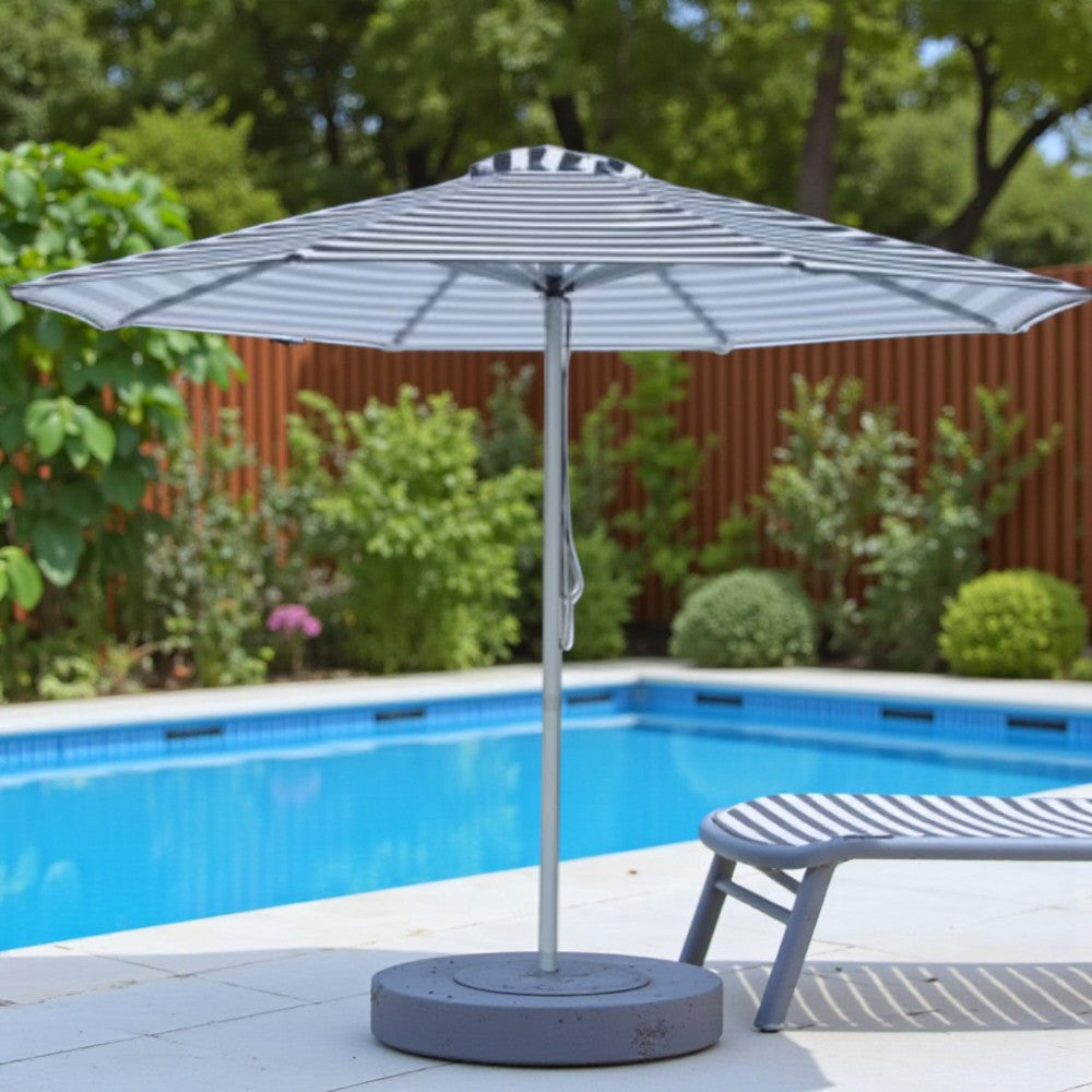 Mont Blanc - 3m diameter black and white stripe aluminium umbrella with cover